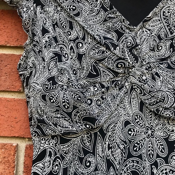 Printed Maxi Dress - Picture 15 of 16